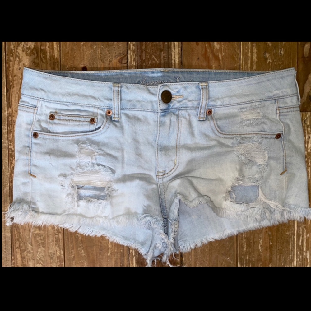 American Eagle Shorts Stretch Distress Light Wash - Picture 4 of 5